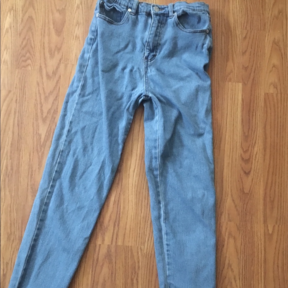 UNIF